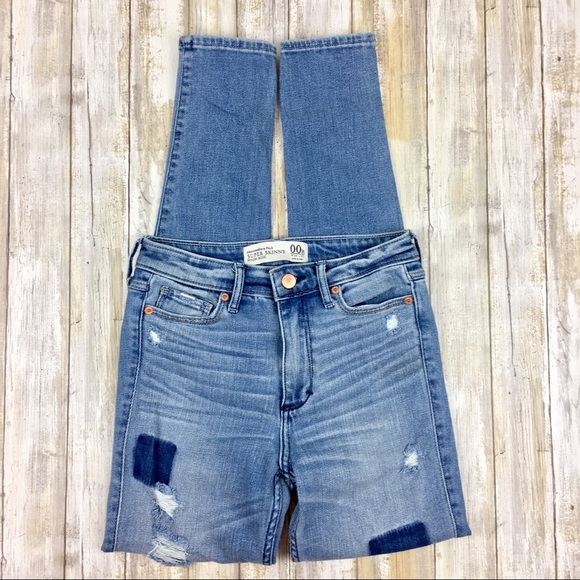 Abercrombie | Distressed Patched Skinny High Rise - Picture 2 of 6